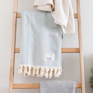 COPY - NEW Jillian Harris x Droplet Home Good blanket/ throw